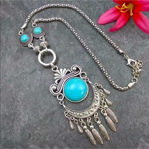 Silver Tone & Turquoise Southwest Style Necklace. 19-21”